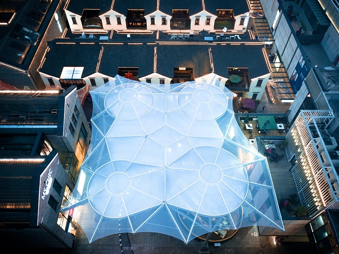 和记APP官网-杭州银泰广场ETFE膜结构景观雨棚