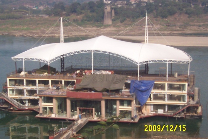 和记APP官网-重庆江洲渔港酒楼膜结构遮阳棚工程