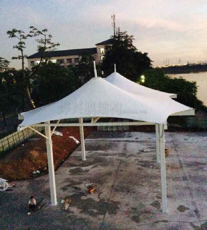 和记APP官网-广州大学城码头膜结构遮阳棚工程